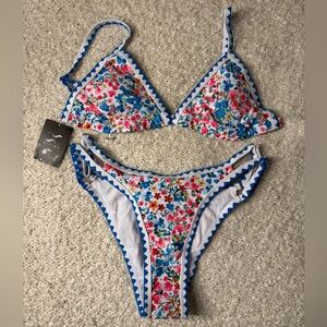 Colorful floral bikini w/ embroidery